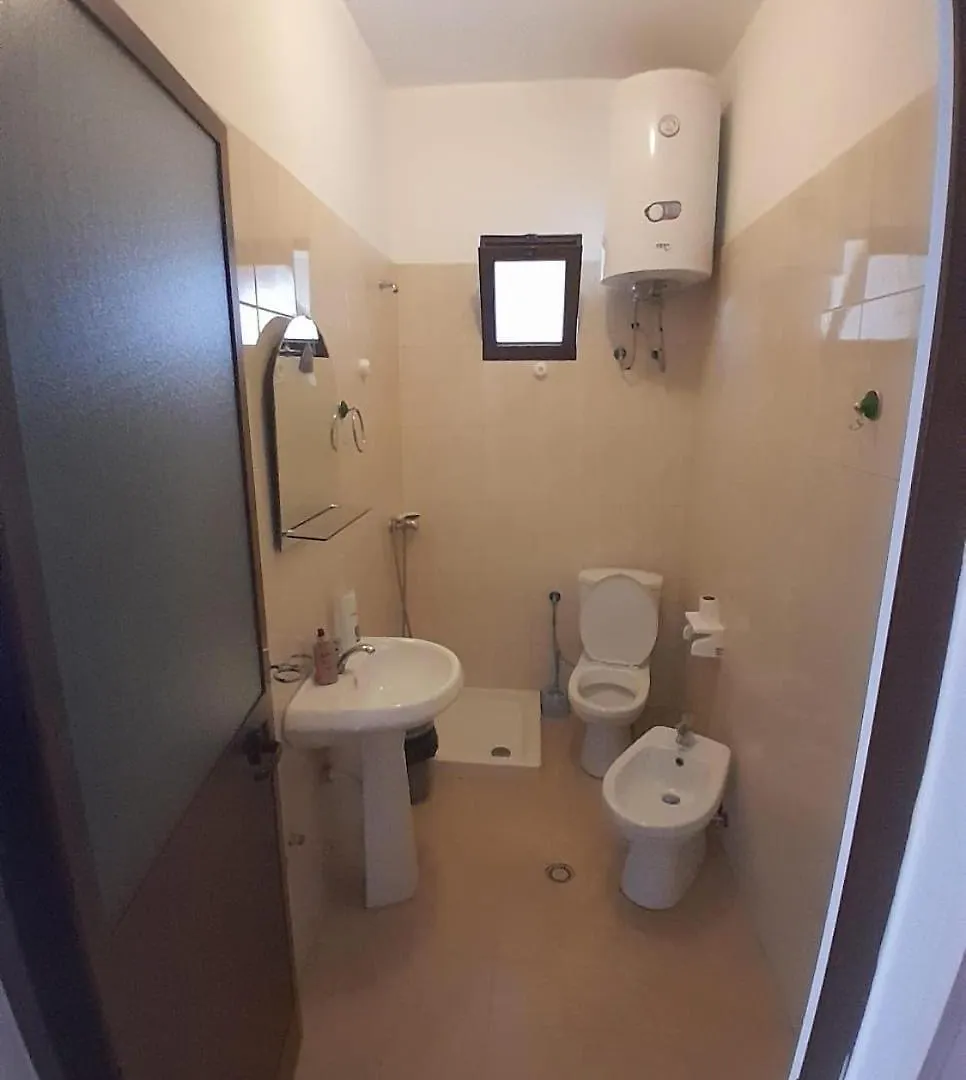 Hotel-Keshtjella Margarita Лежа Отель