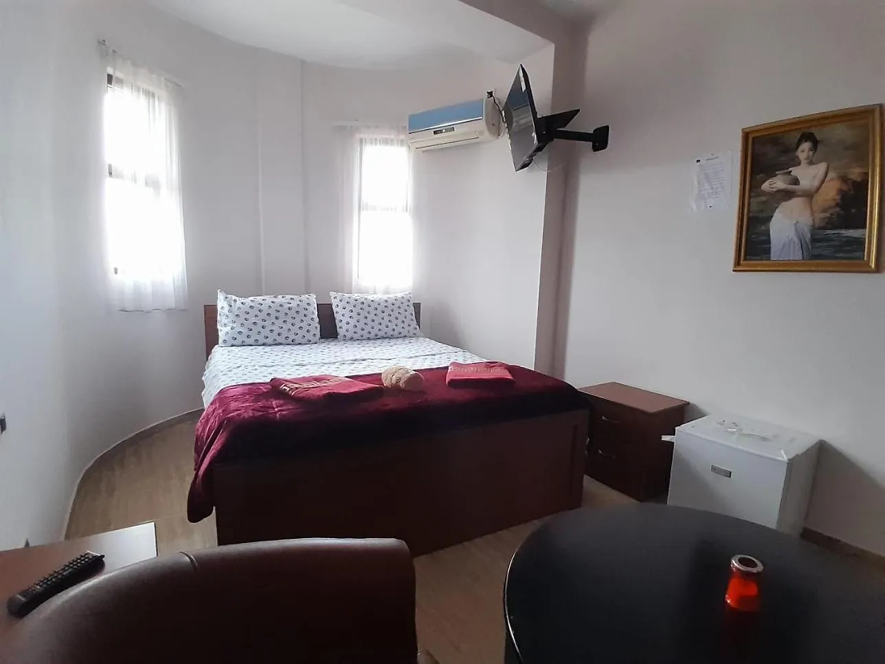 Hotel-Keshtjella Margarita Лежа